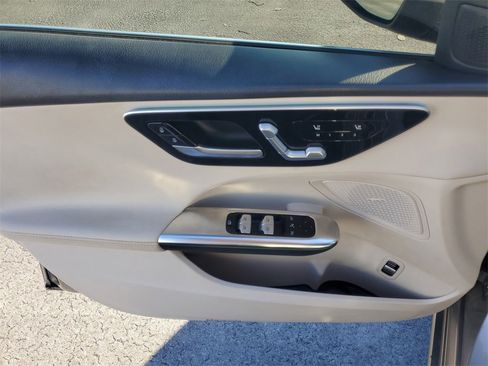 Used 2023 Mercedes-Benz C 300 Sedan image 19