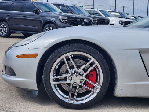 Used 2010 Chevrolet Corvette Coupe w/ Preferred Equipment Group image 9