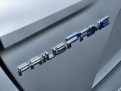 Used 2018 Toyota Prius Prime Advanced w/ Carpet Mat Package image 30