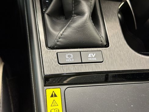 New 2025 Lexus ES 300h w/ Premium Package image 27