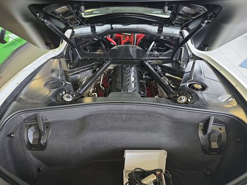 Used 2020 Chevrolet Corvette Stingray Premium Cpe w/ 3LT Preferred Equipment Group image 5