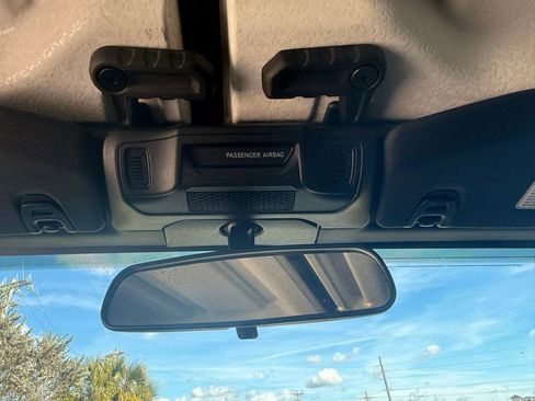 Certified 2025 Jeep Gladiator Sport image 13