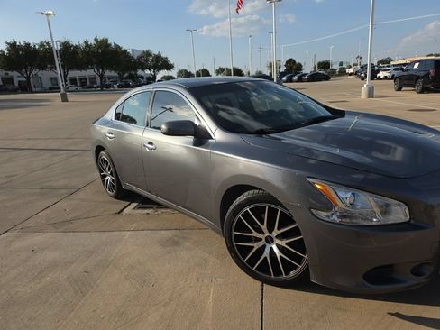 Used 2014 Nissan Maxima 3.5 S FWD image 1