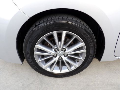 Used 2014 Toyota Corolla LE Premium image 30