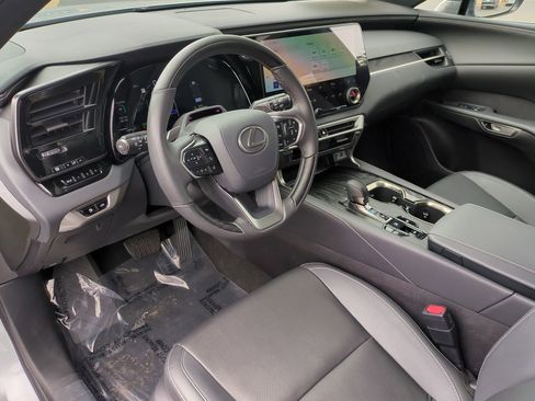 Used 2025 Lexus RX 350h image 12