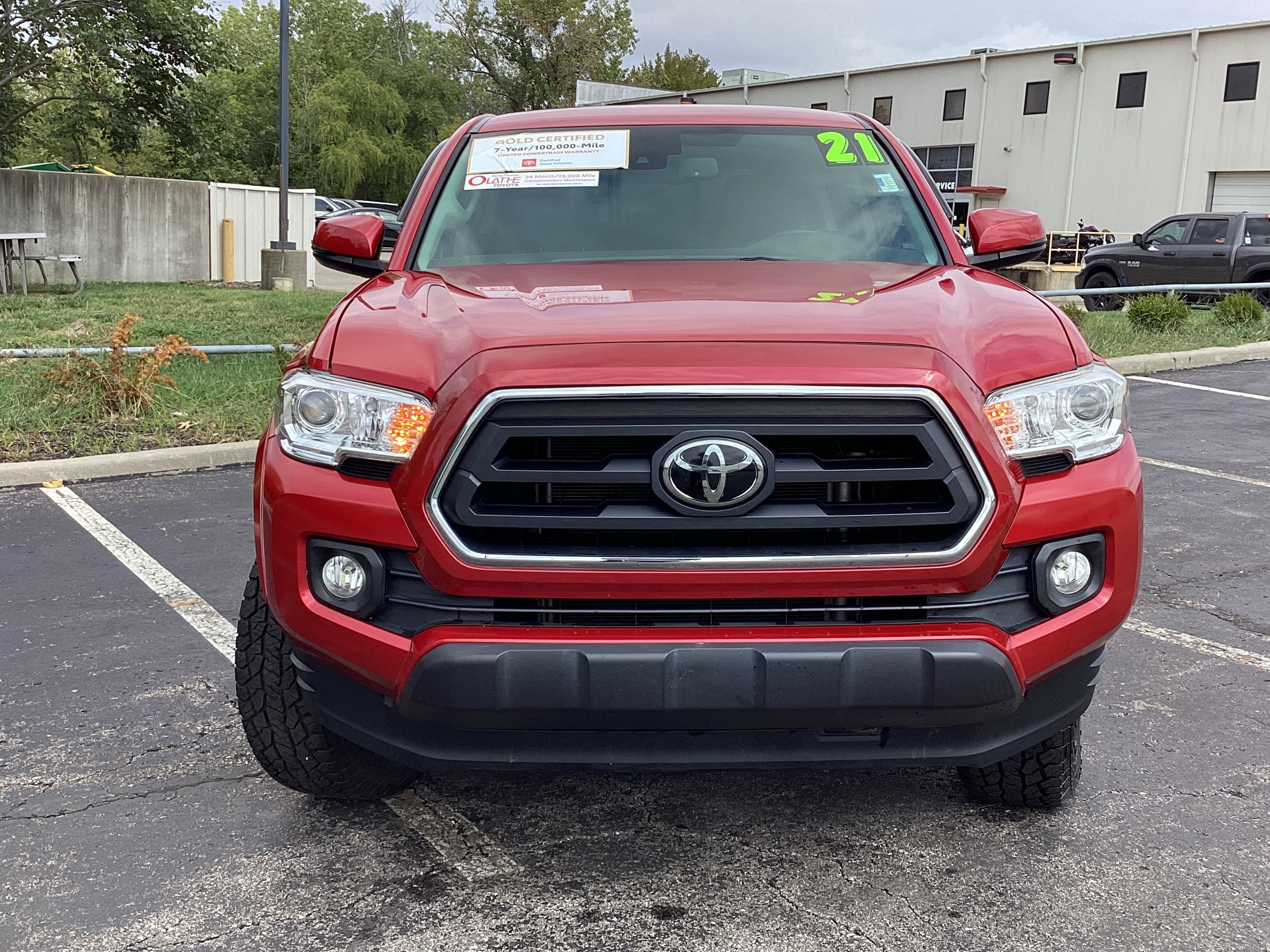 Certified 2021 Toyota Tacoma SR5 w/ Technology Package AWD/4WD image 19