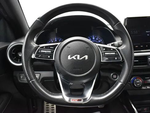 Used 2023 Kia Forte GT-Line w/ GT-Line Premium Package image 19