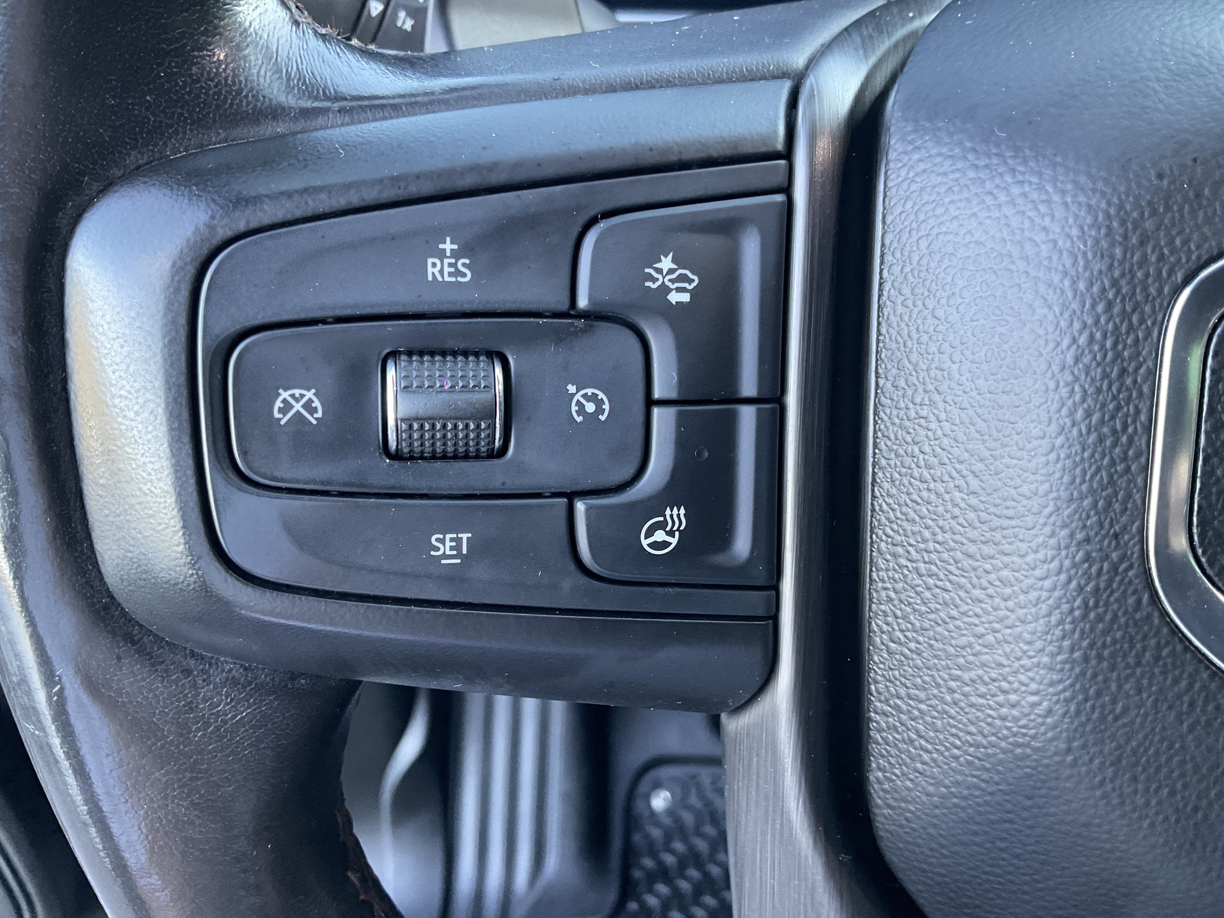 Used 2023 GMC Sierra 1500 AT4 w/ Technology Package AWD/4WD image 31