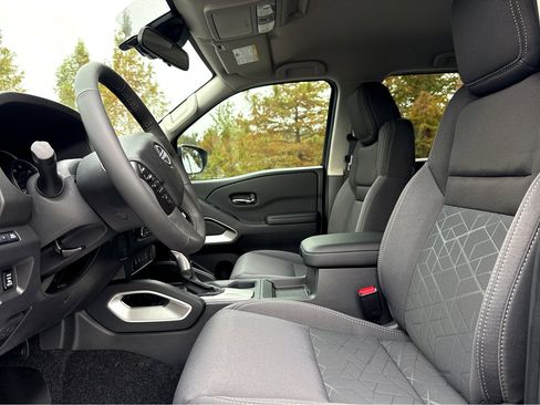 New 2026 Nissan Frontier SV image 12