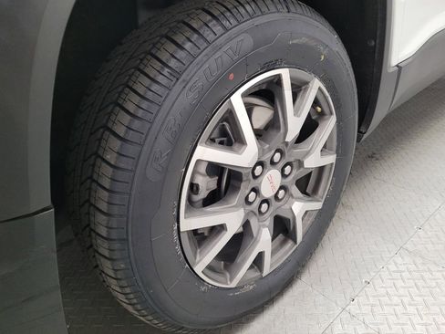 Used 2022 GMC Acadia SLE FWD image 31