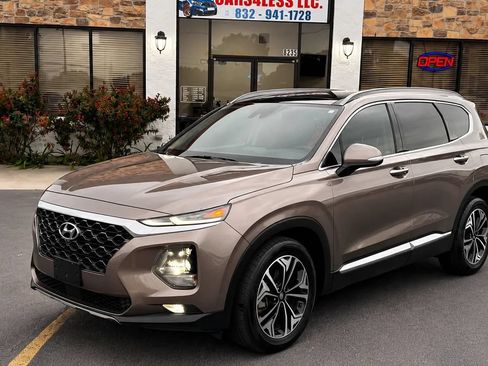 Used 2019 Hyundai Santa Fe FWD image 17