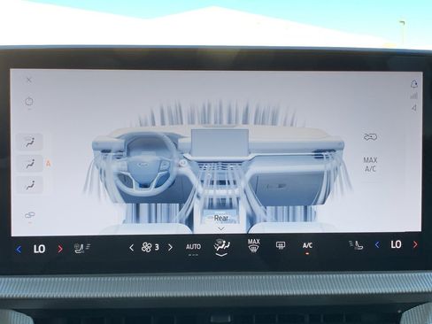 Used 2025 Ford Explorer Active w/ Active Comfort Package image 33