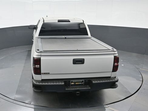 Used 2018 Chevrolet Silverado 1500 Custom w/ Custom Value Package image 20