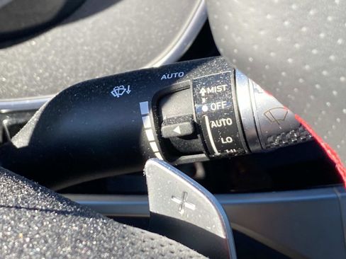 Used 2025 Genesis G70 3.3T Advanced w/ Sport Prestige Package image 17