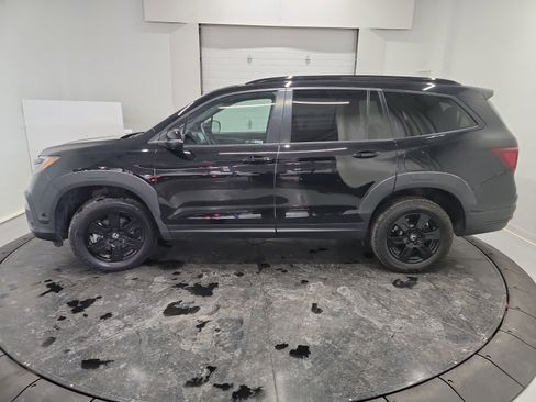 Certified 2022 Honda Pilot TrailSport image 5