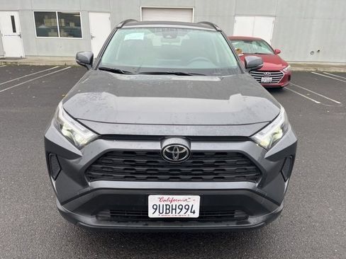 Used 2025 Toyota RAV4 XLE image 2