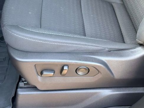 Used 2025 GMC Sierra 1500 Elevation image 22