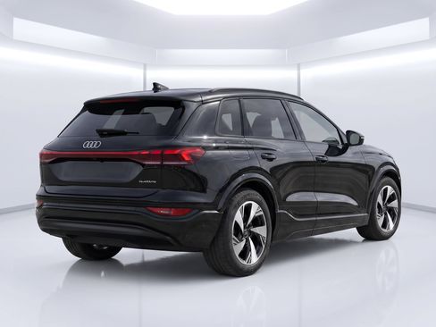 Certified 2025 Audi Q6 e-tron Premium Plus w/ Premium Plus AWD/4WD image 4