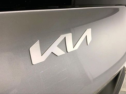 Certified 2024 Kia Sportage LX image 29
