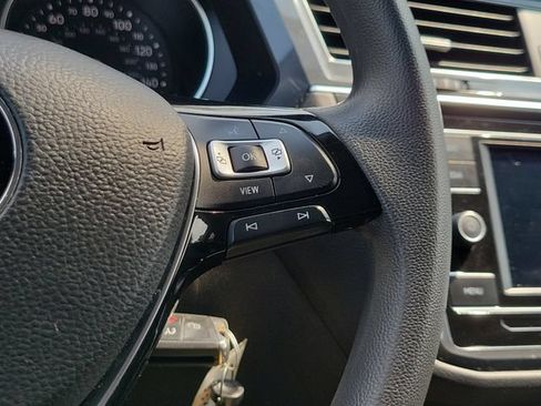 Used 2021 Volkswagen Tiguan S FWD image 30