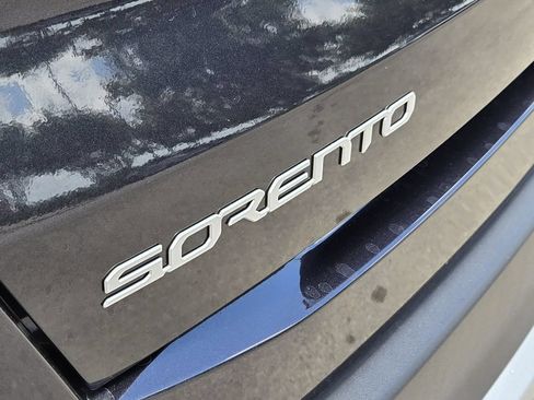 New 2026 Kia Sorento LX FWD image 7