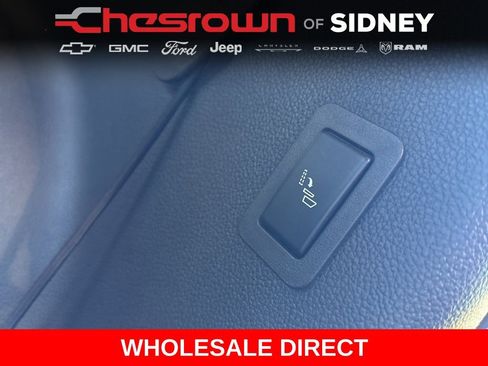 Used 2015 Chevrolet Suburban LTZ image 29