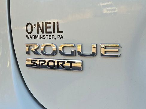 Certified 2022 Nissan Rogue Sport SV image 30