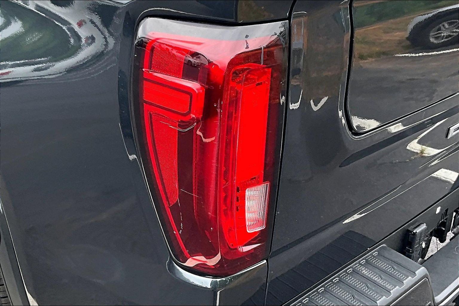 Used 2021 GMC Sierra 1500 Denali w/ Denali Ultimate Package AWD/4WD image 26