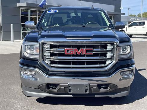 Used 2018 GMC Sierra 1500 SLT w/ SLT Premium Package image 32