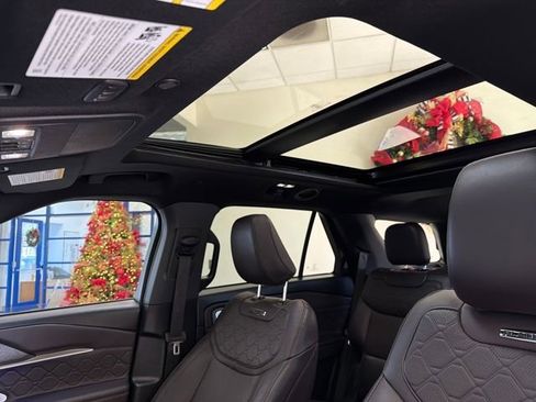 Used 2025 Ford Explorer Platinum w/ LUX Leather Package image 25