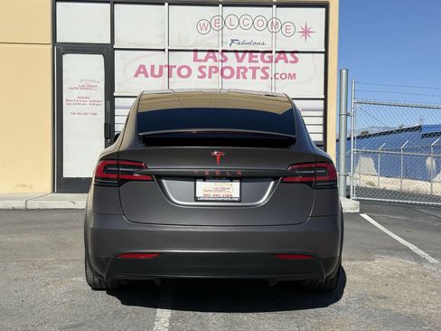 Used 2018 Tesla Model X P100D image 9