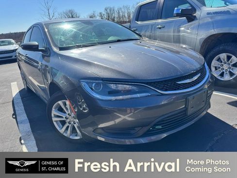 Used 2017 Chrysler 200 LX image 1