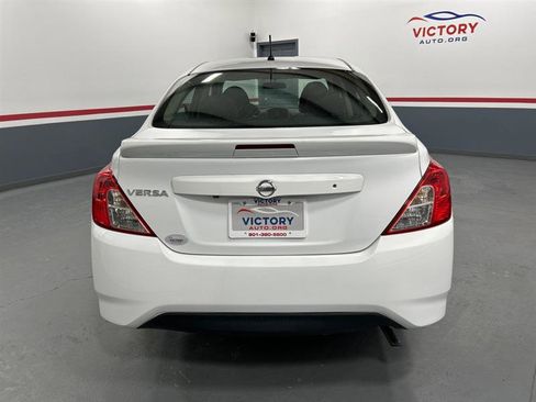 Used 2019 Nissan Versa S Plus image 4