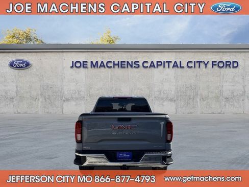 Used 2025 GMC Sierra 1500 SLE image 9