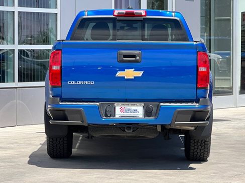 Used 2018 Chevrolet Colorado Z71 AWD/4WD image 5