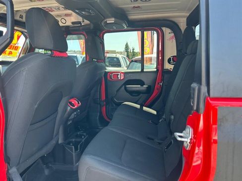 Used 2022 Jeep Gladiator Sport AWD/4WD image 24