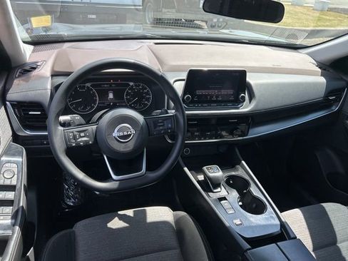 Used 2022 Nissan Rogue SV FWD image 26