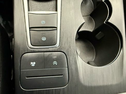 Used 2025 Ford Escape ST-Line image 38