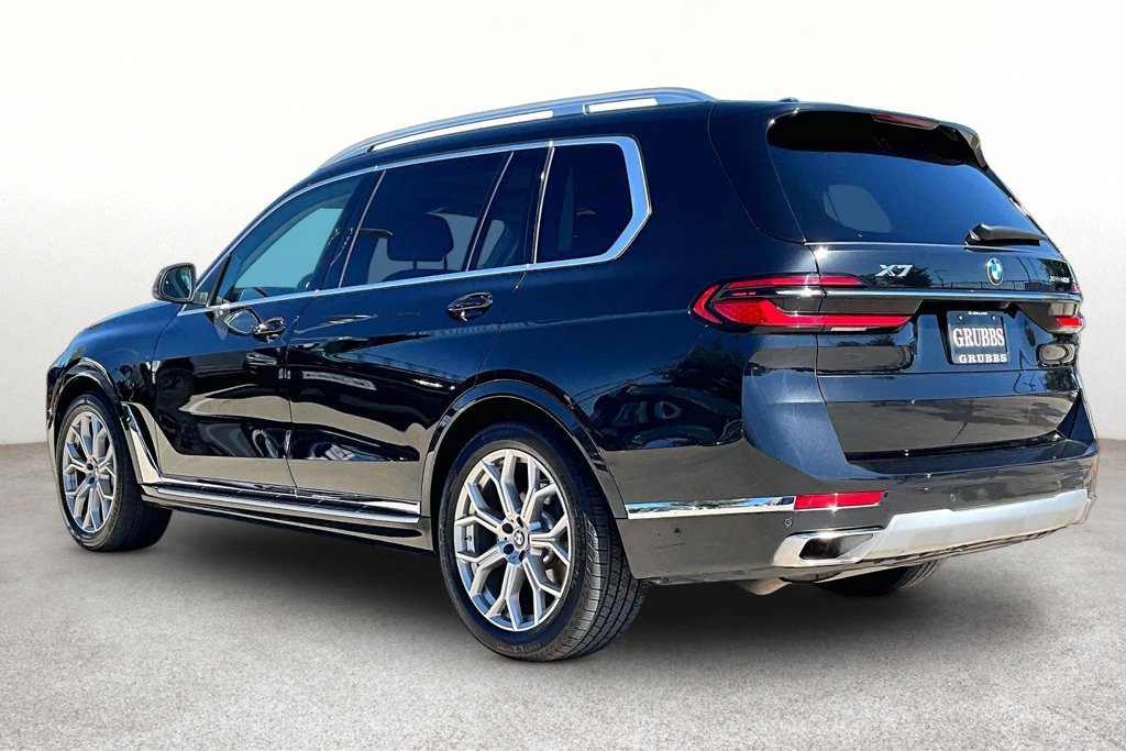 Used 2026 BMW X7 xDrive40i AWD/4WD image 15