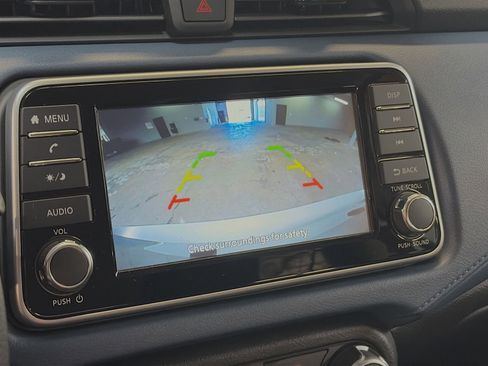 Used 2025 Nissan Versa SV FWD image 13