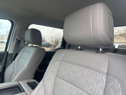 Used 2024 Toyota Tundra Limited image 9