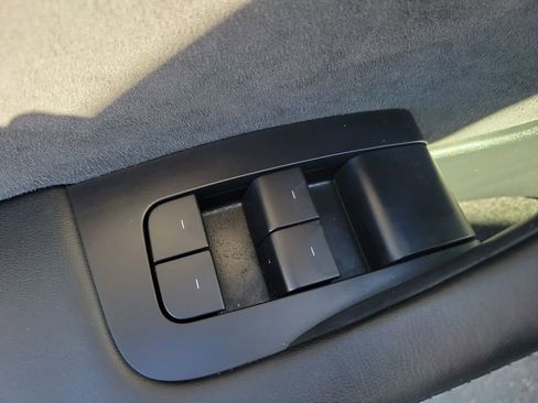 Used 2022 Tesla Model Y Performance image 22