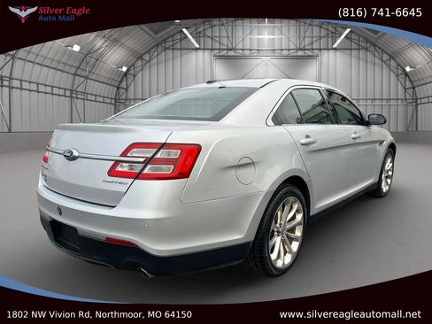 Used 2013 Ford Taurus Limited image 4
