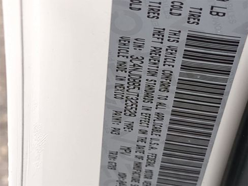 Certified 2018 Jeep Compass Latitude w/ Popular Equipment Group image 34