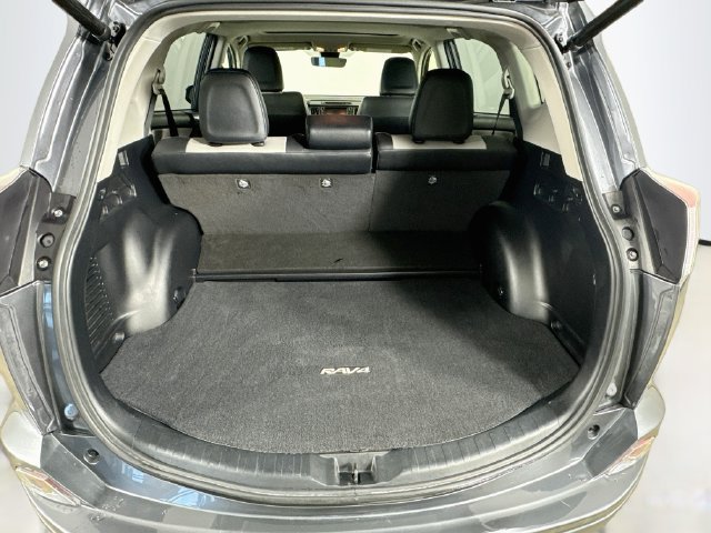Used 2017 Toyota RAV4 Limited w/ Carpet Mat Package AWD/4WD image 30