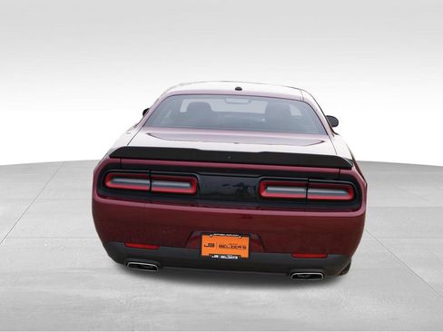 Certified 2022 Dodge Challenger SXT w/ Driver Convenience Group RWD image 6