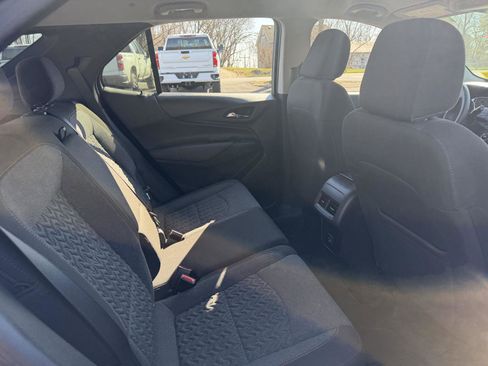 Used 2023 Chevrolet Equinox LT image 19