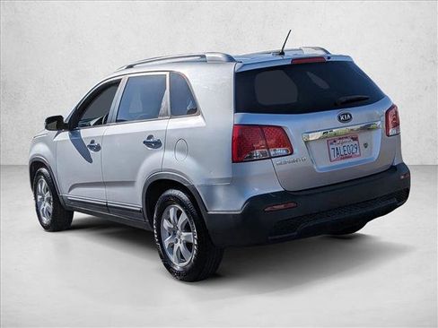 Used 2013 Kia Sorento LX FWD image 8