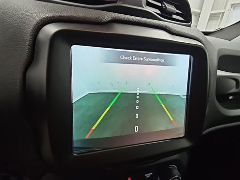 Used 2023 Jeep Renegade Trailhawk w/ Trailhawk Elite Group image 19