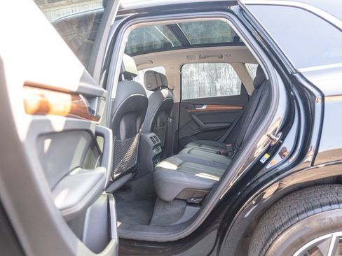 Used 2022 Audi Q5 2.0T Premium Plus AWD/4WD image 34